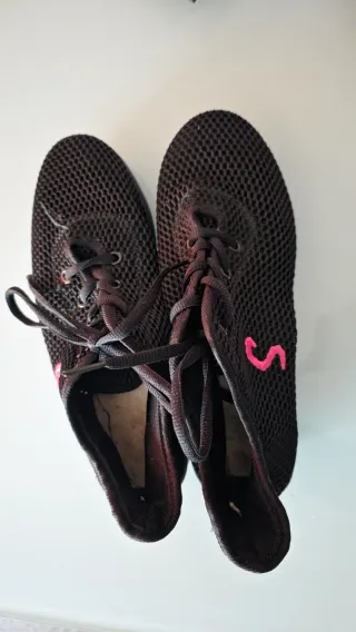 Zapatillas de baile negras con detalle rosa