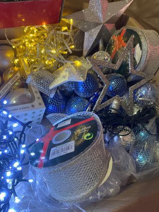 Adornos y luces de Navidad lo vendo todo . junto