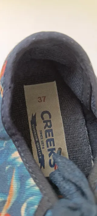 Zapatillas Creeks Estampadas Talla 37