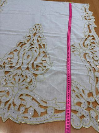 Delantal fallera batista beige, bord.- lentej. oro