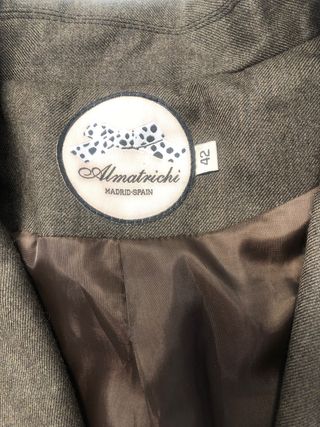 Chaqueta mujer marrón con encaje