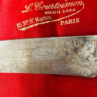 Set antiguo L. Courtoisnon París