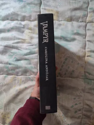 Vampyr (Ficción) (Spanish Edition)