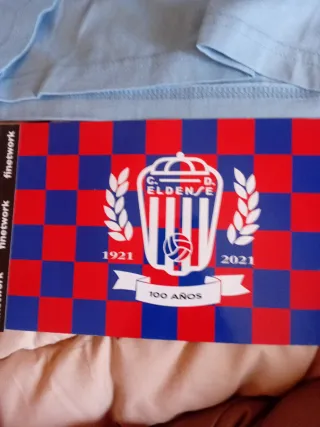 Lote C.D. Eldense: Camiseta y Accesorios