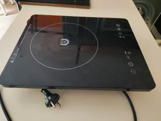 Placa de inducción negra