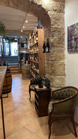 SE TRASPASA VINOTECA