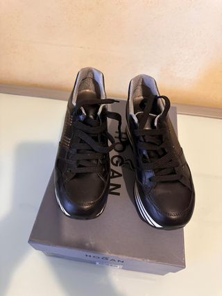 Scarpe Hogan donna 37.5 nere con borchie