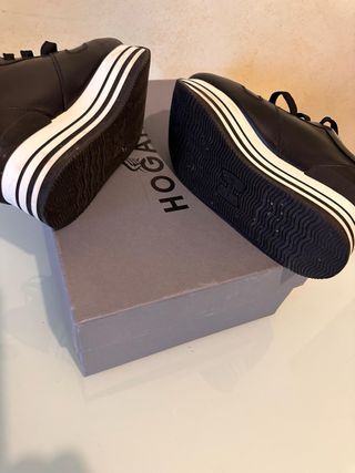 Scarpe Hogan donna 37.5 nere con borchie