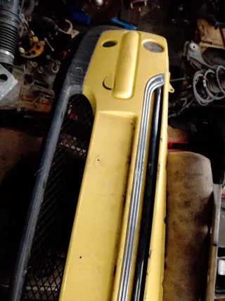 Paragolpes Mini Cooper Amarillo