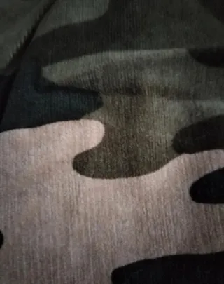 Peto camuflaje Bershka mujer