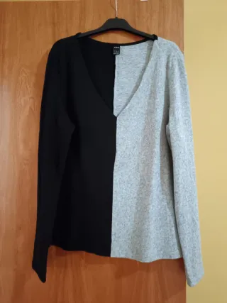 Jersey SHEIN bicolor negro y gris