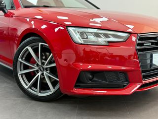Audi A4 2.0 TDI quattro S tronic S line edition