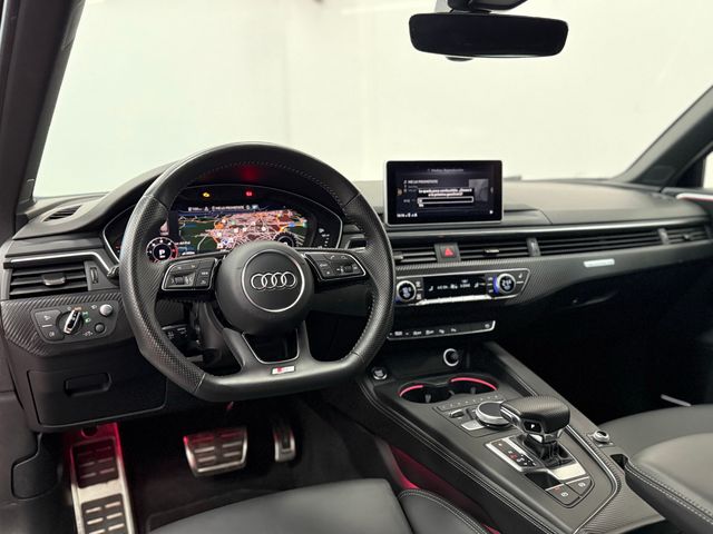 Audi A4 2.0 TDI quattro S tronic S line edition