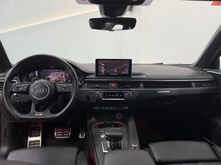 Audi A4 2.0 TDI quattro S tronic S line edition