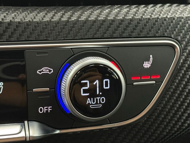 Audi A4 2.0 TDI quattro S tronic S line edition