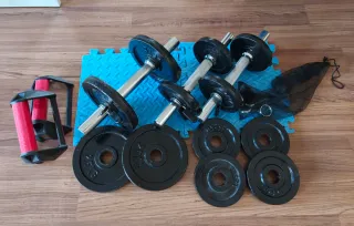 Juego de pesas y accesorios fitness