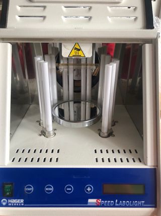 Fotopolimerizadora HAGER Werken Speed Labolight