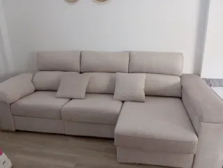 Chaise longue de tela anti manchas marfil