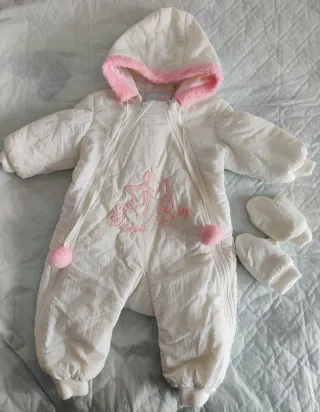 Buzo/Mono Invierno Bebé Blanco y Rosa