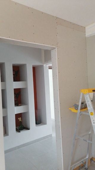 reforma integral Pladur Pintor. Solado alicatado