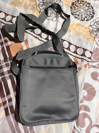 Bolso bandolera gris