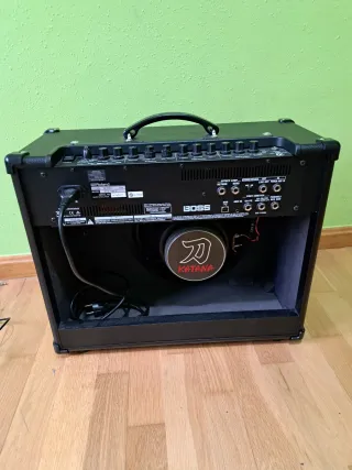 Boss Katana 100 MKII Amplificador Guitarra