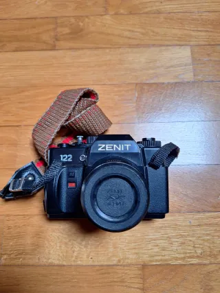 Macchina fotografica Zenit 122 analogica vintage
