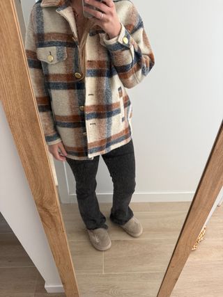 chaqueta Zara cuadros beige multicolor- como nueva