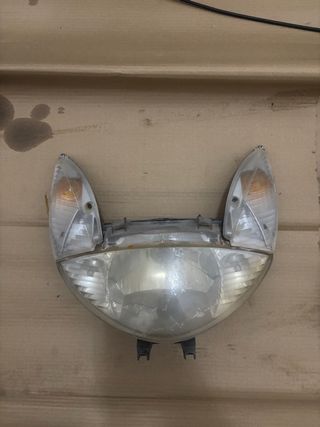 Piloto trasero Peugeot Vivacity