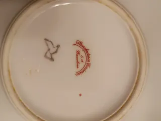 Set di caffè in porcellana antica con fiori