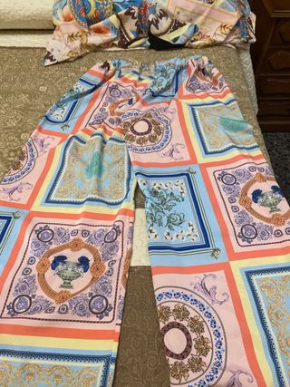 Conjunto pantalón y blusón estampado