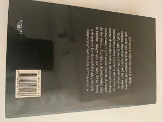 Crepúsculo y Luna nueva . 8€ los dos