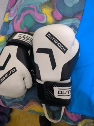 Guantes de Boxeo Outshock 10 oz