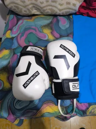 Guantes de Boxeo Outshock 10 oz