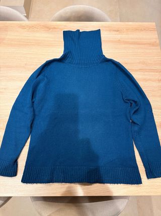 Jersey cuello alto azul