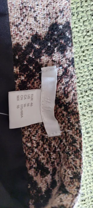 Falda H&M efecto piel serpiente