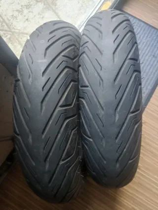 Ruedas Michelin 120/70-12 Piaggio MP3