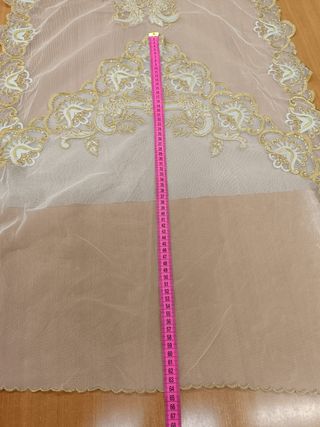 Manteleta tul bord. marfil oro, lent. oro. 82cm