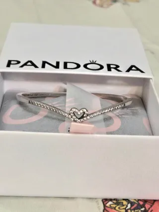 Pulsera Pandora Corazón Brillante Plata