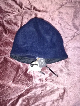 Cappello J&K donna blu e nero