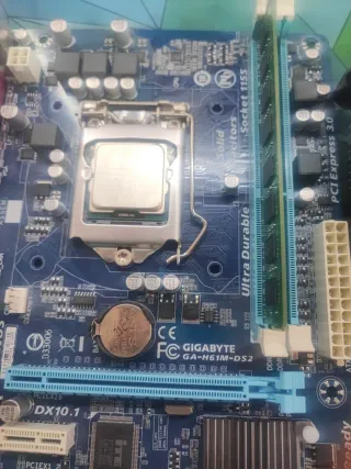 Placa Base Gigabyte Socket 1155 GA-H61M-DS