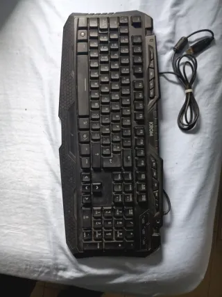 Teclado KROM Negro