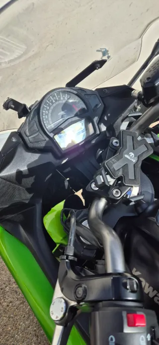 Moto Kawasaki ER 6F 2013 Verde