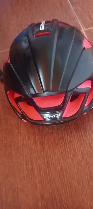 Casco Ekoi