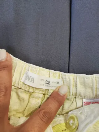 Calções Zara 5/6 anos Amarelos