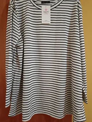 Jersey rayas blanco y negro chica