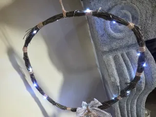 Ghirlanda decorativa con luci rustica artigianale