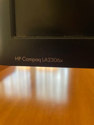 Monitor HP Compaq LA2306x