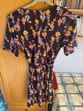 Vestido corto floral azul