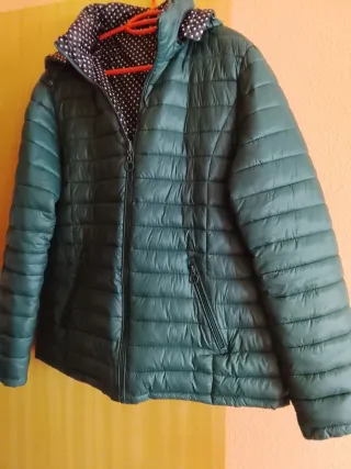 Cazadora verde reversible calentita